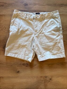 Ben Sherman Cream Flat-Front Cotton Chino Shorts